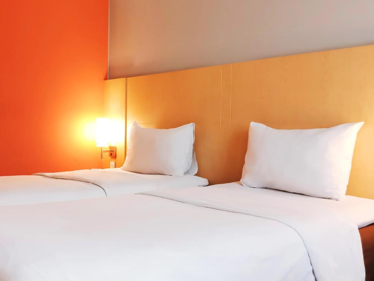 Ibis Padang Hotel Екстериор снимка