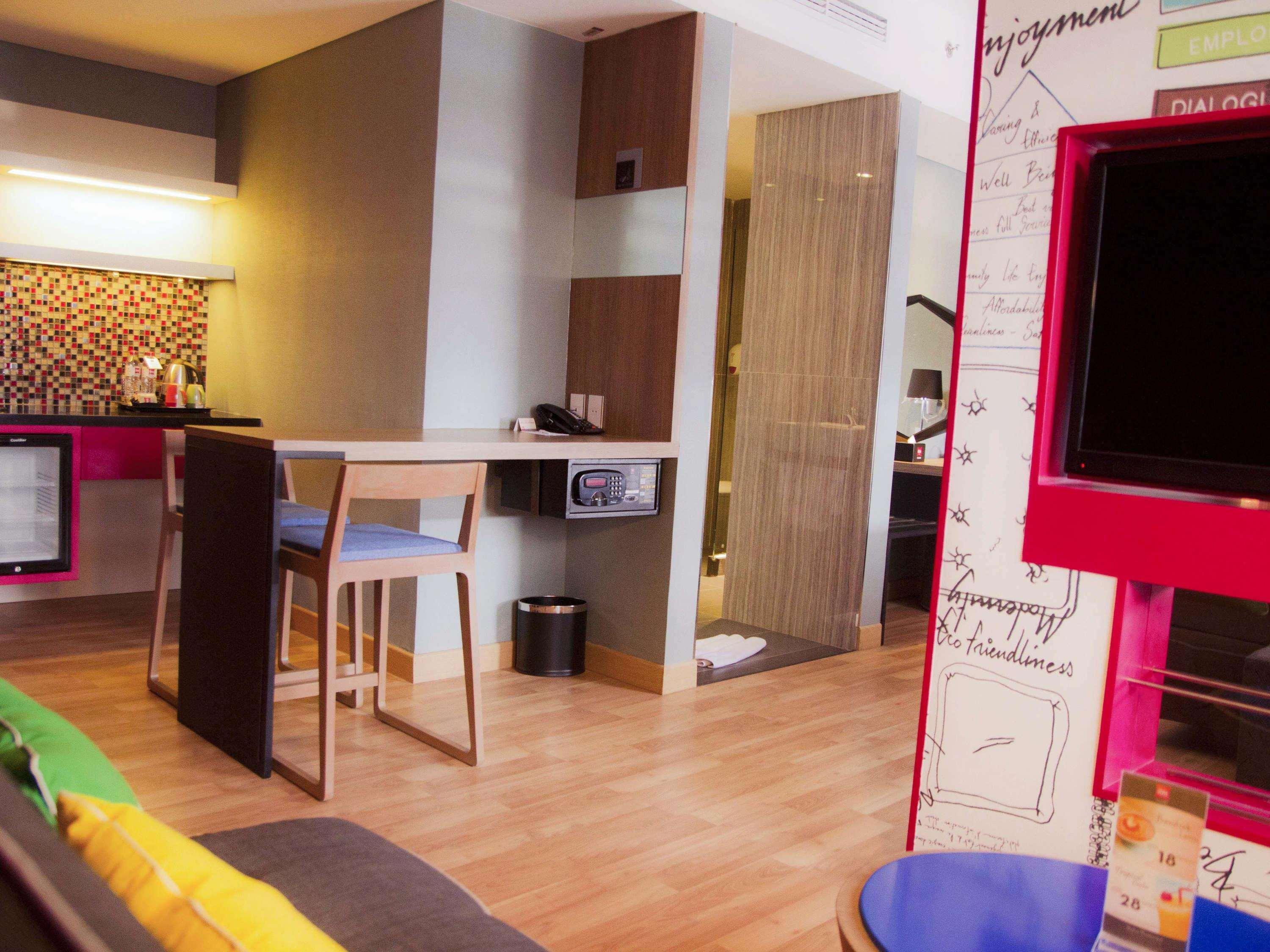 Ibis Padang Hotel Екстериор снимка