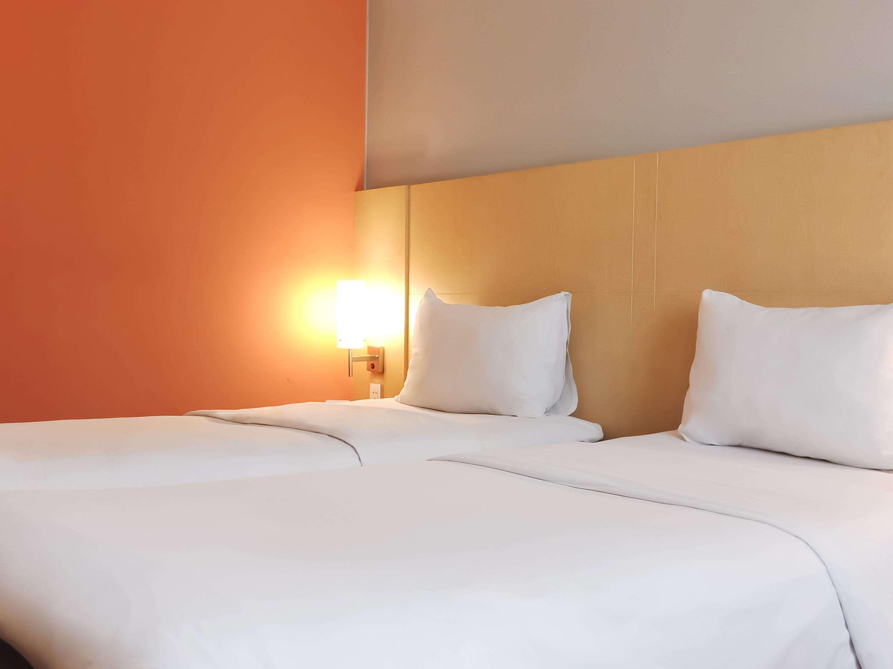 Ibis Padang Hotel Екстериор снимка