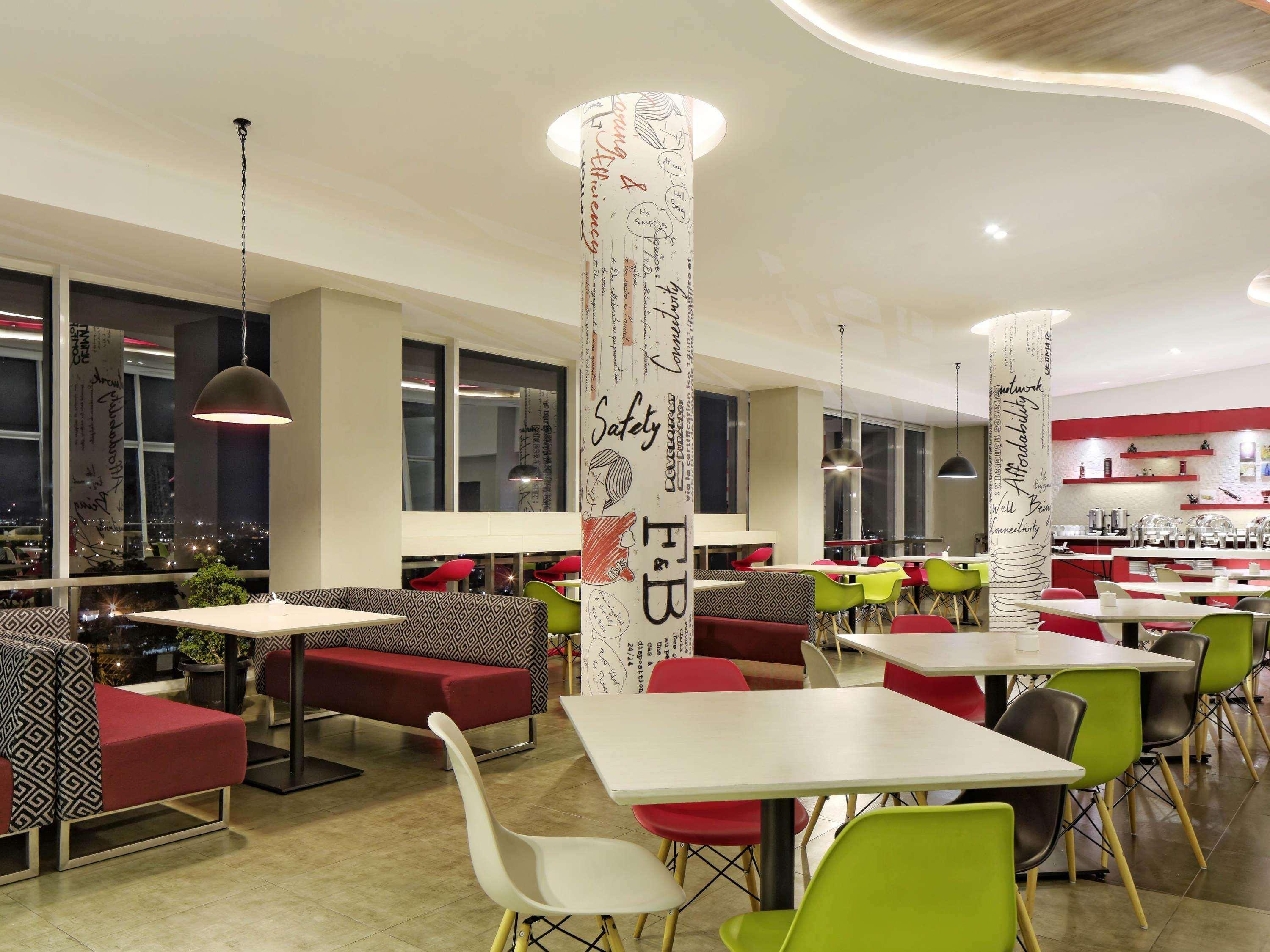 Ibis Padang Hotel Екстериор снимка