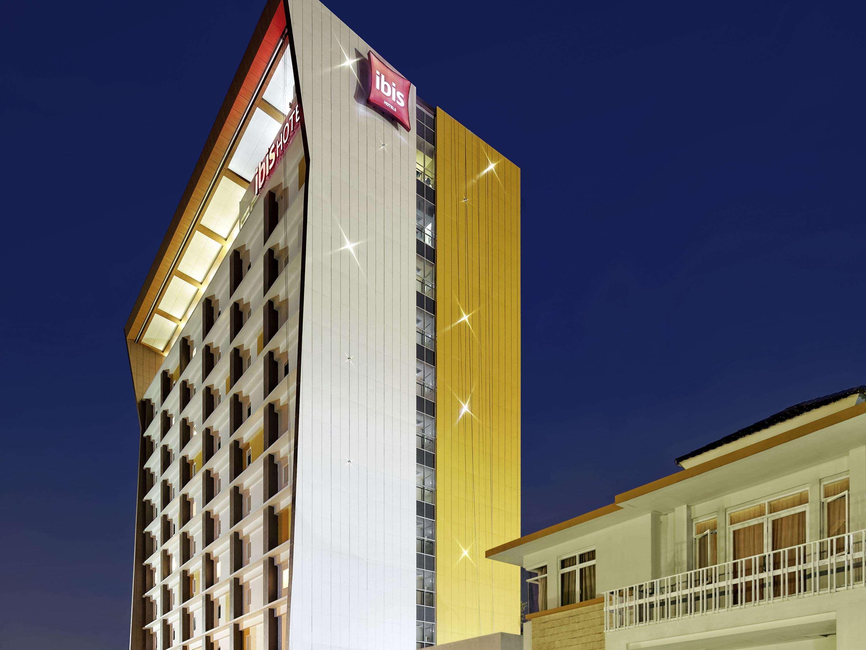 Ibis Padang Hotel Екстериор снимка