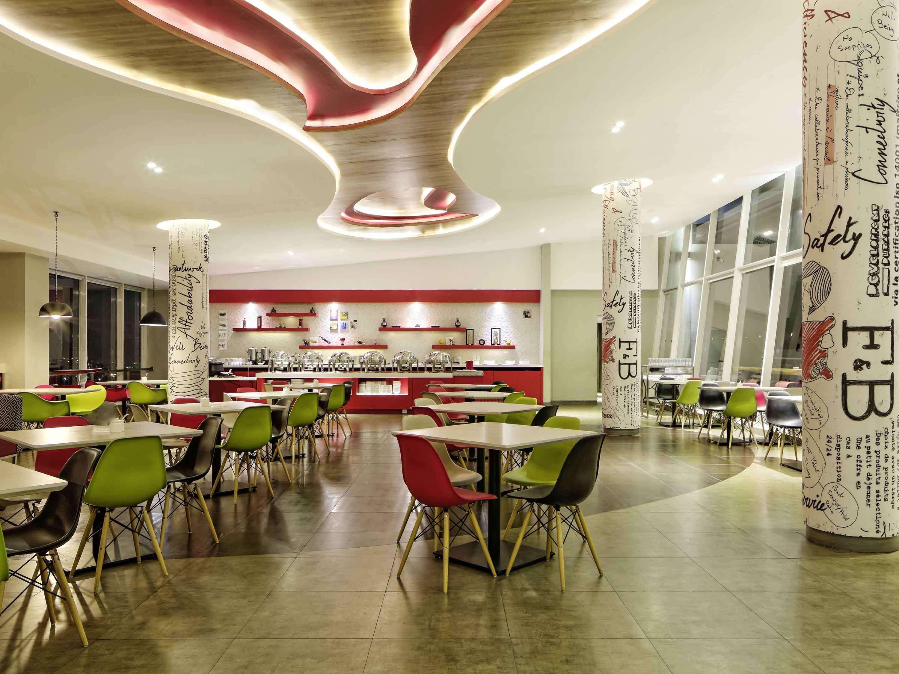 Ibis Padang Hotel Екстериор снимка