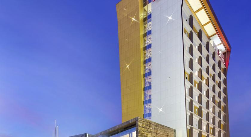 Ibis Padang Hotel Екстериор снимка