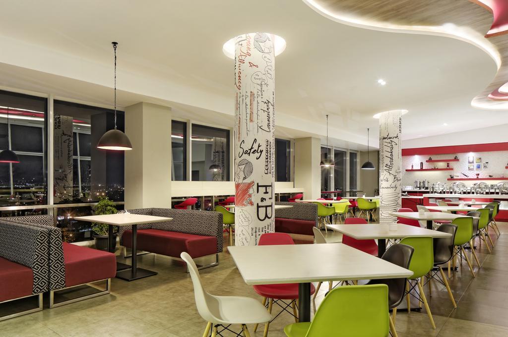 Ibis Padang Hotel Екстериор снимка