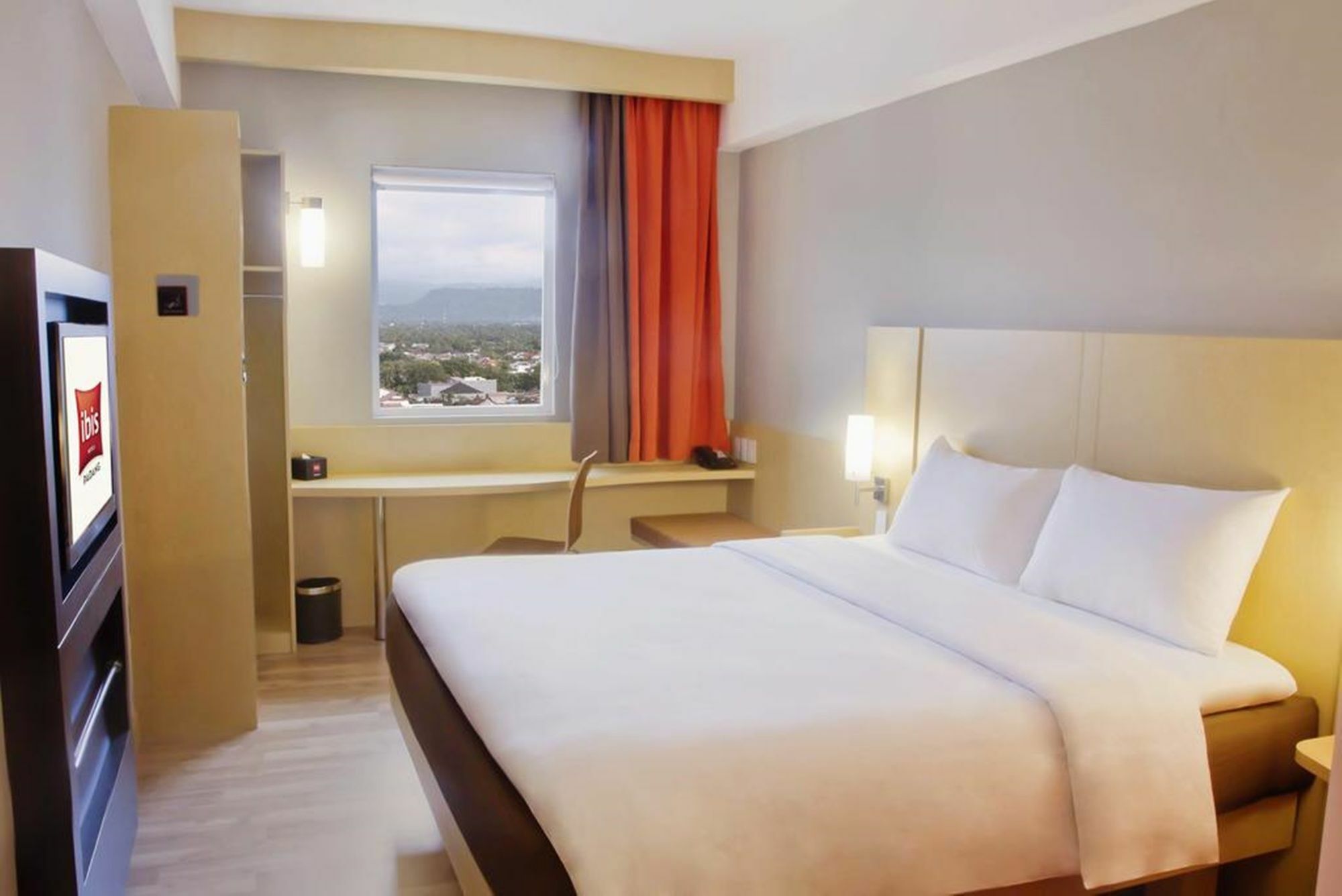 Ibis Padang Hotel Екстериор снимка