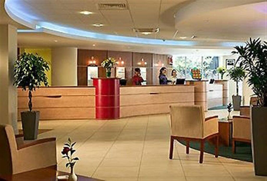 Ibis Padang Hotel Екстериор снимка